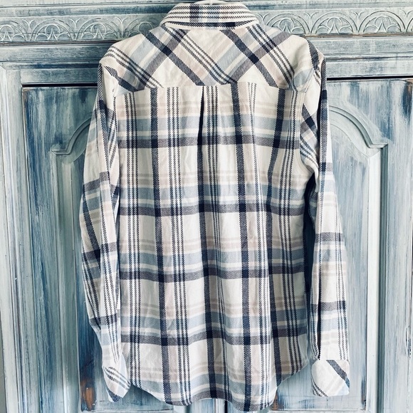 Departwest Men's White Plaid Flannel Shirt - Picture 3 of 11